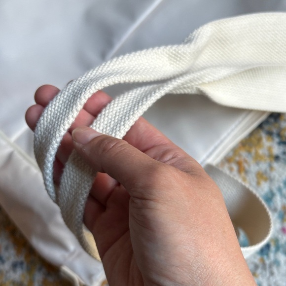 Beis north south cream Tote Bag - Picture 13 of 15